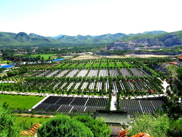 灵山宝塔墓区鸟瞰.jpg